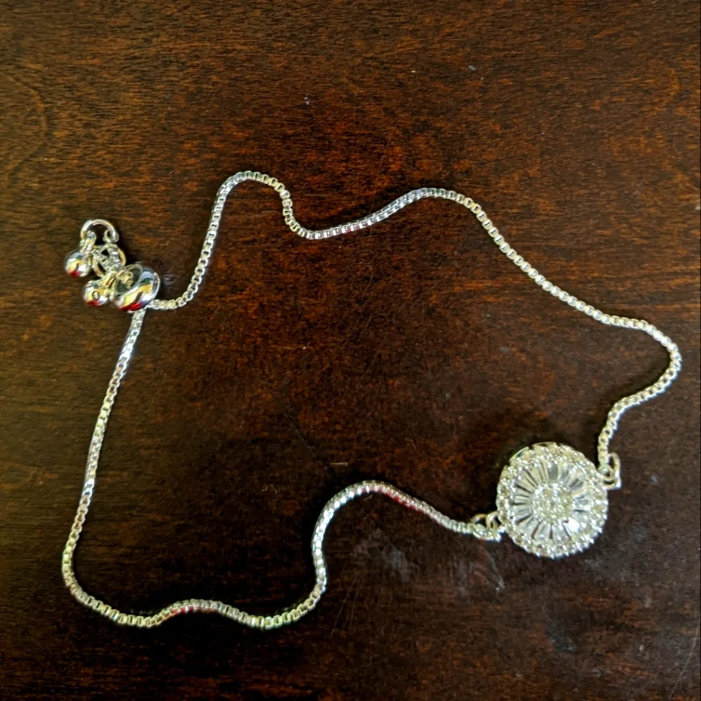 Bracelet - Picture 1 of 3